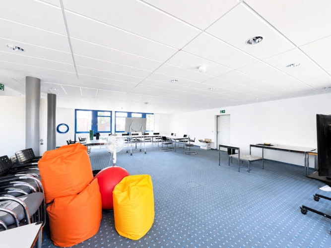 Seminar-Schulungsraum