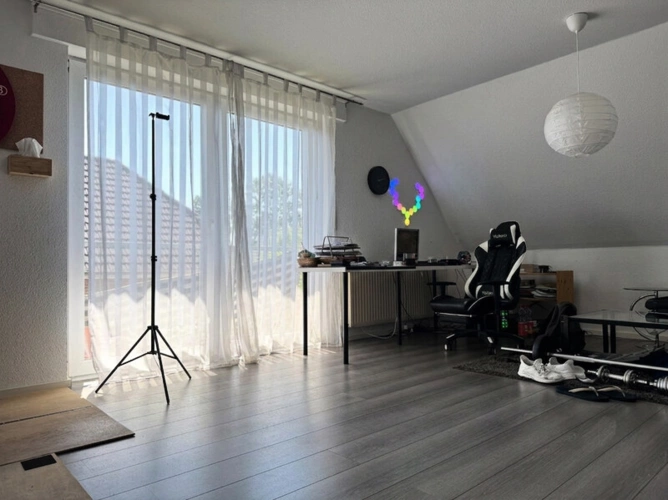 Wohnzimmer im DG
