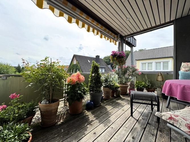 sonnige Dachterrasse