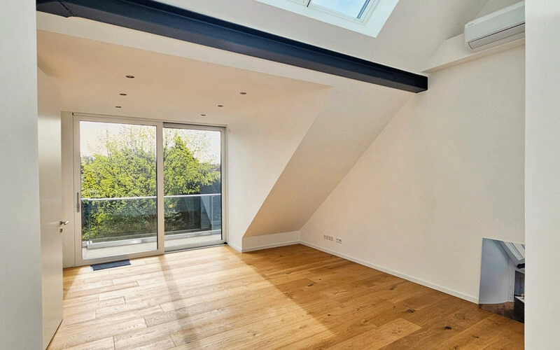 Arbeitszimmer DG