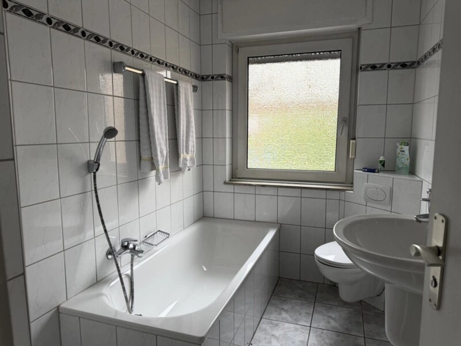 Badezimmer EG