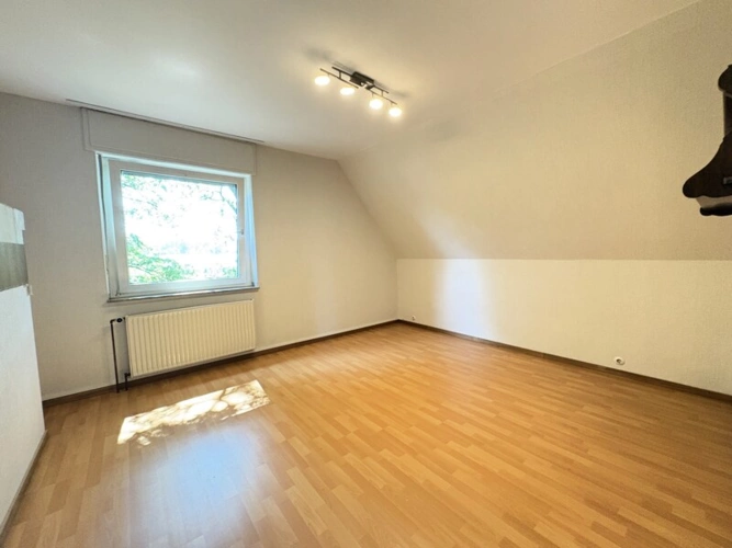 Zimmer 2 OG