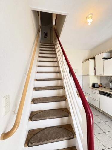 Treppe ins Obergeschoss