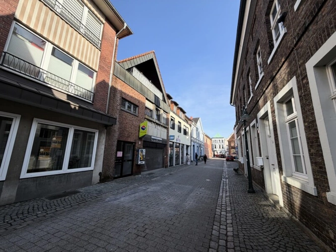 Bahnhofstr.