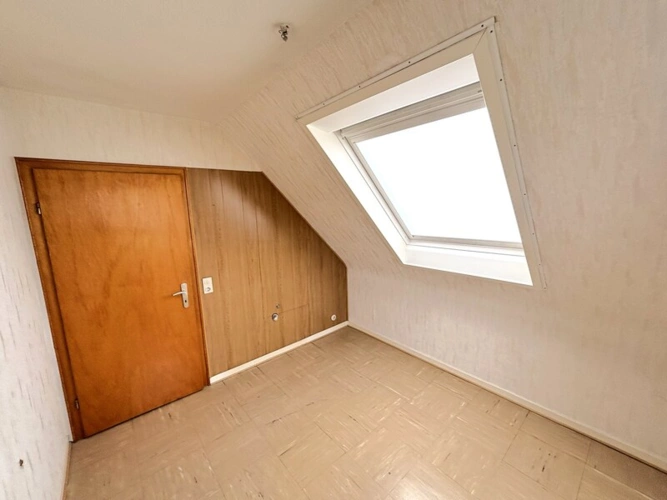 Büro / Kinderzimmer OG