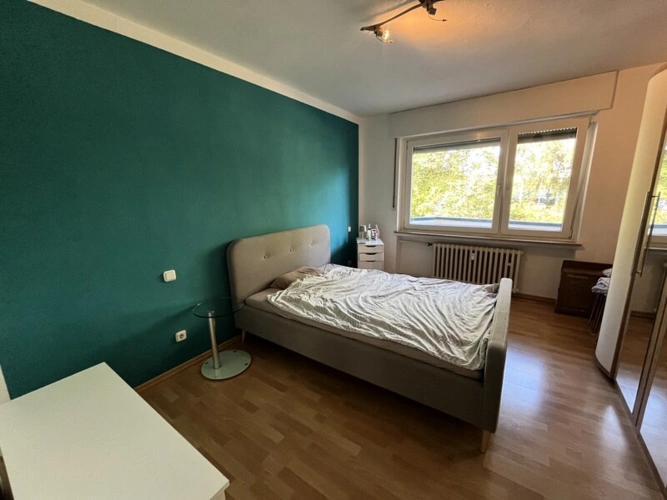Schlafzimmer 1