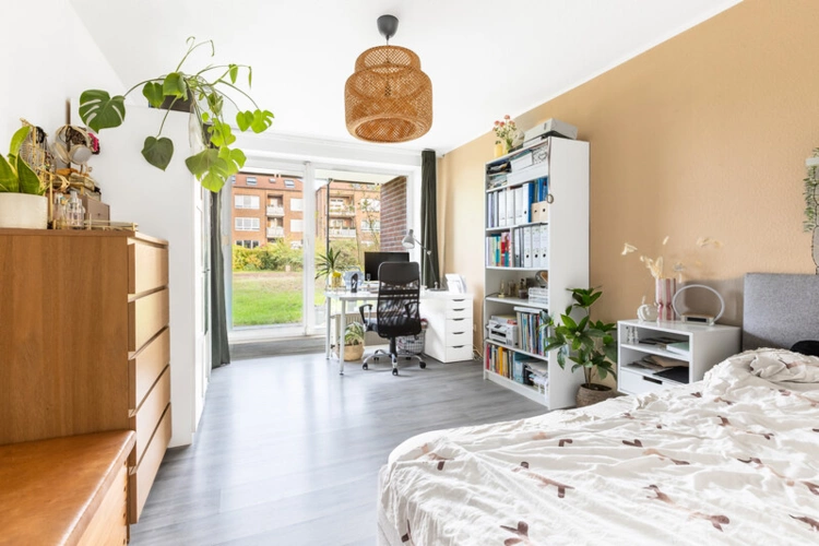 ... mit Blick zur Terrasse