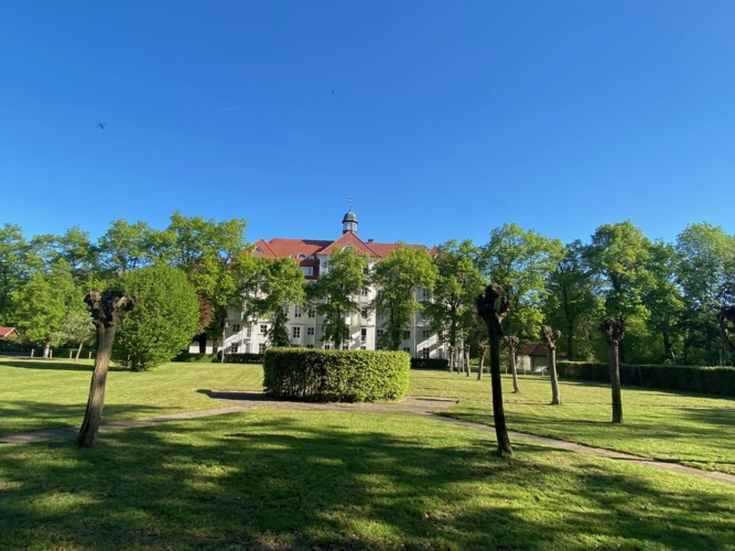 Weitläufiger Privatpark "Haus Kamillus"