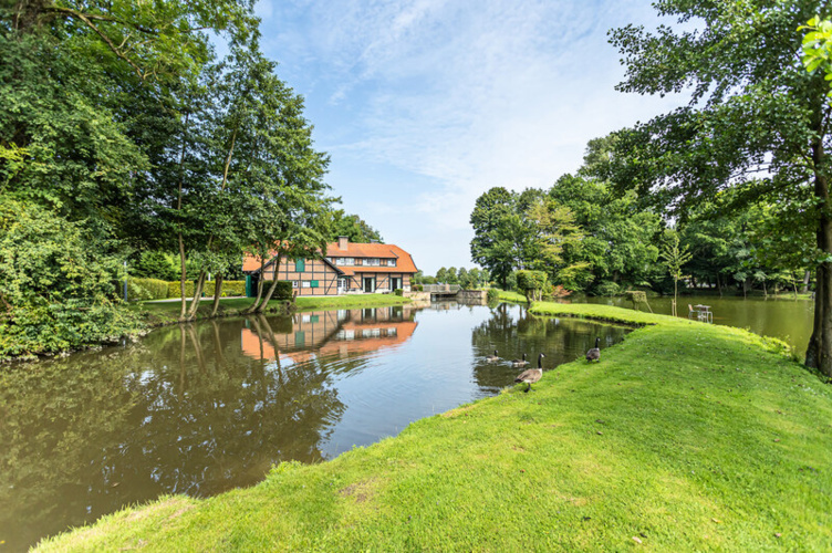 Terrasse und Outdoorküche