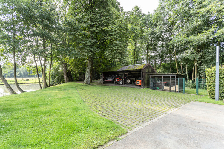 Garagen und Carport