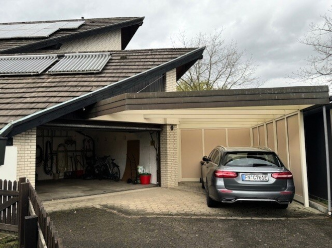 Doppelgarage und Carport