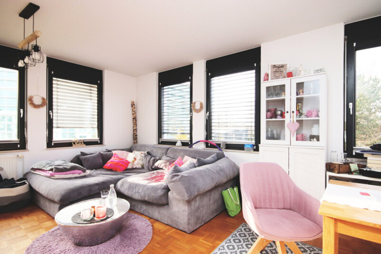 ...mit Blick zur Loggia