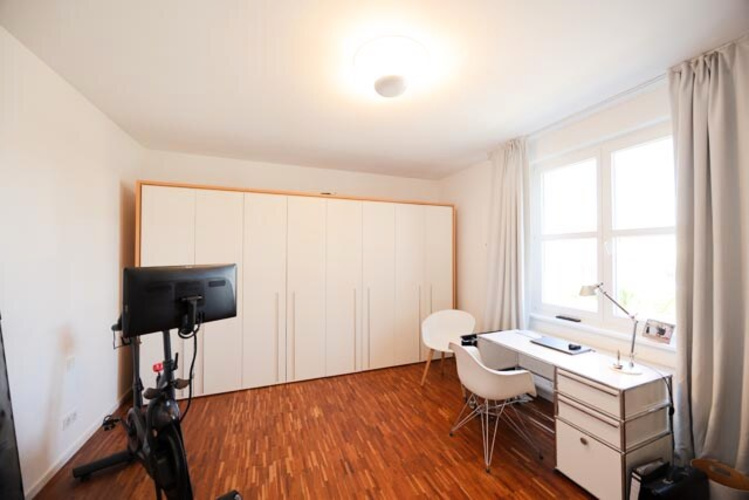 Schlafzimmer/Arbeitszimmer OG