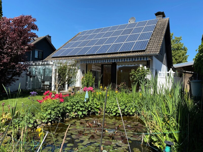 Hausansicht Garten